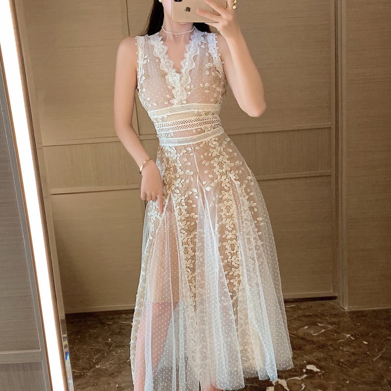 Lace & Tulle Midi Dress – Embroidered Mesh Elegance