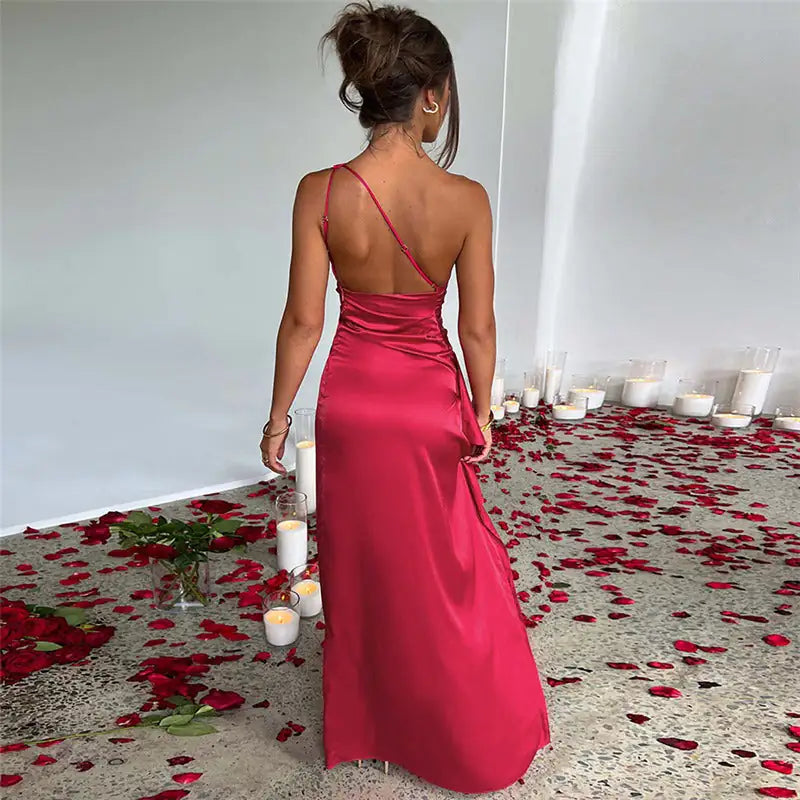 One-Shoulder Satin Evening Dress – Elegant Split Gown with Draped Detail ✨