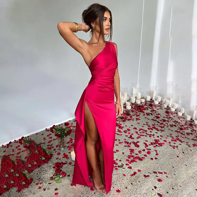 One-Shoulder Satin Evening Dress – Elegant Split Gown with Draped Detail ✨