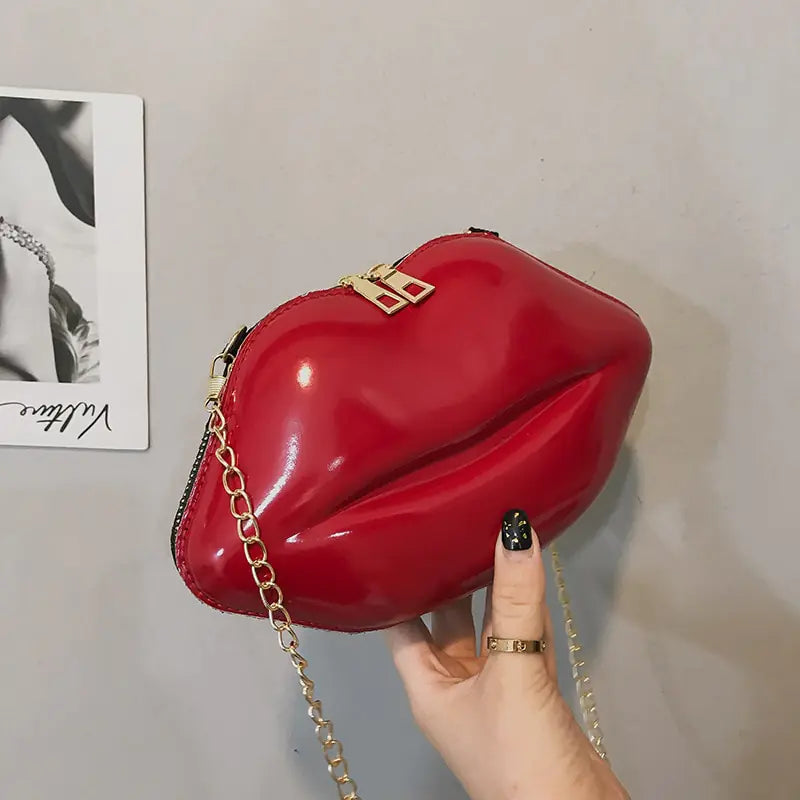 Lips Clutch