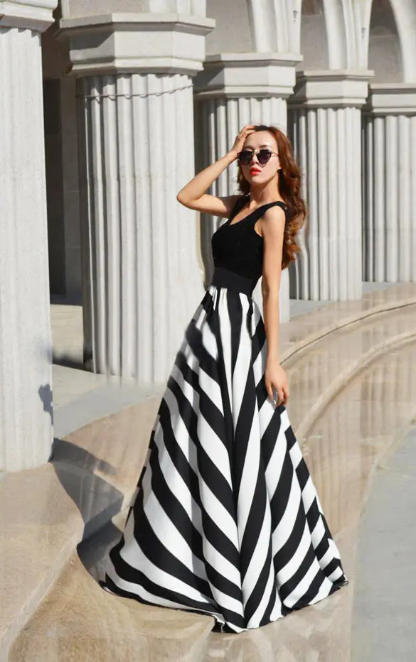 Bold Striped Maxi Dress – Black & White Casual Sleeveless Dress