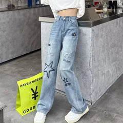 Women’s Graffiti Star Patch Loose Jeans – Streetwear High-Waist Denim