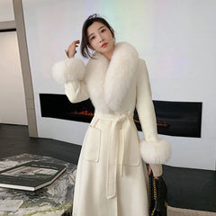 Women’s Slim Fit Wool Coat with Large Fur Collar – Elegant Mid-Length Winter Jacket